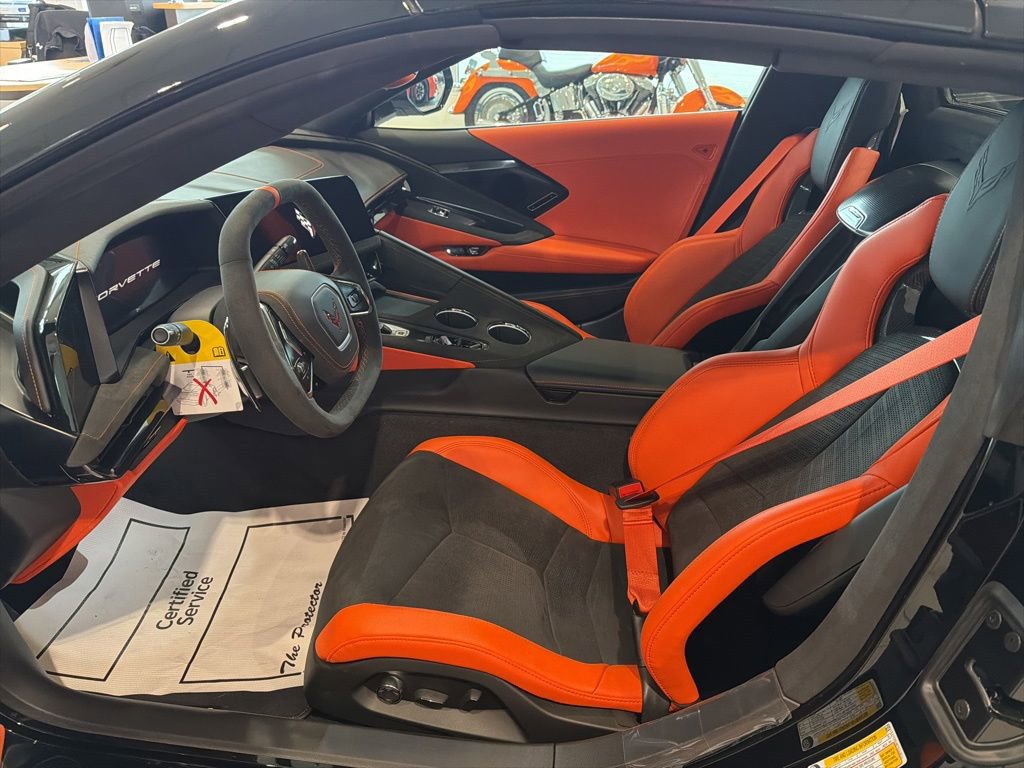 New 2026 Chevrolet Corvette Stingray Premium Conv w/ Stealth Interior Trim Package RWD image 10