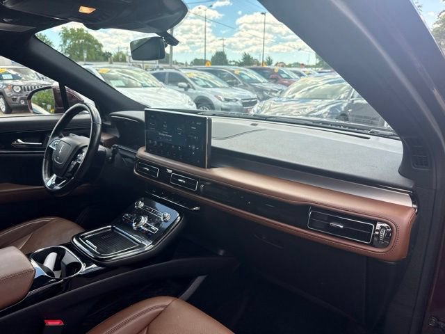Used 2023 Lincoln Nautilus Reserve w/ Equipment Group 201A AWD/4WD image 19