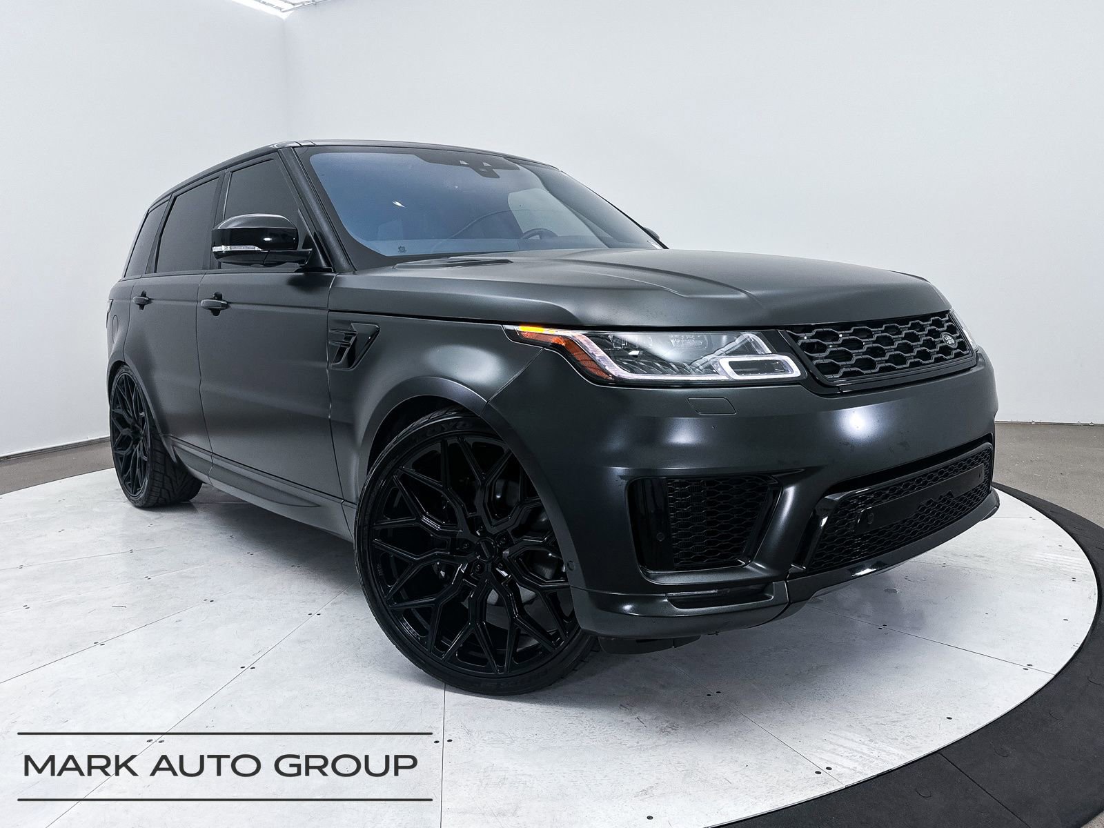 Used 2019 Land Rover Range Rover Sport HSE image 1