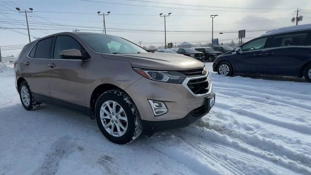 Used 2018 Chevrolet Equinox LT image 2