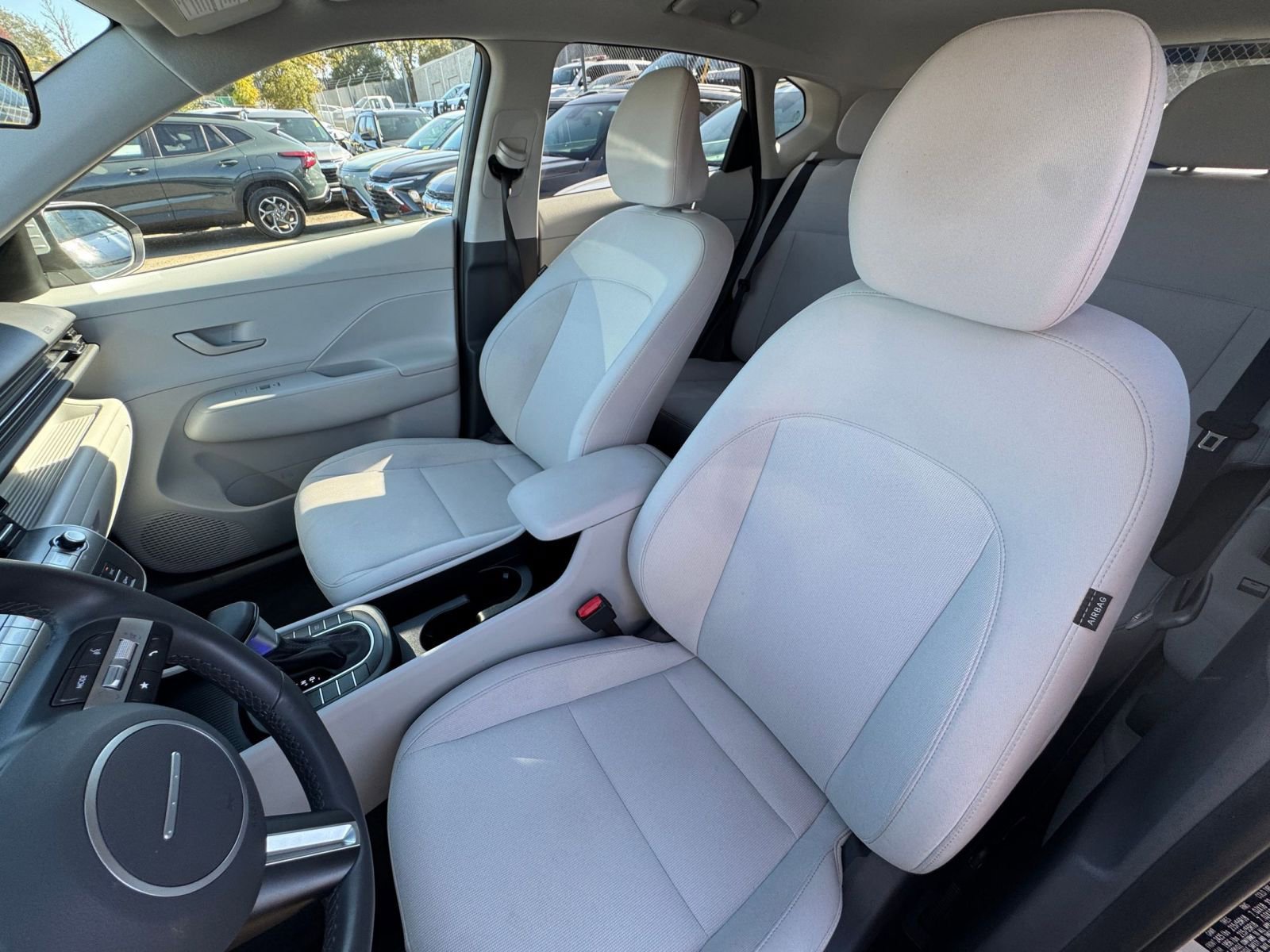 Used 2025 Hyundai Kona SEL image 36