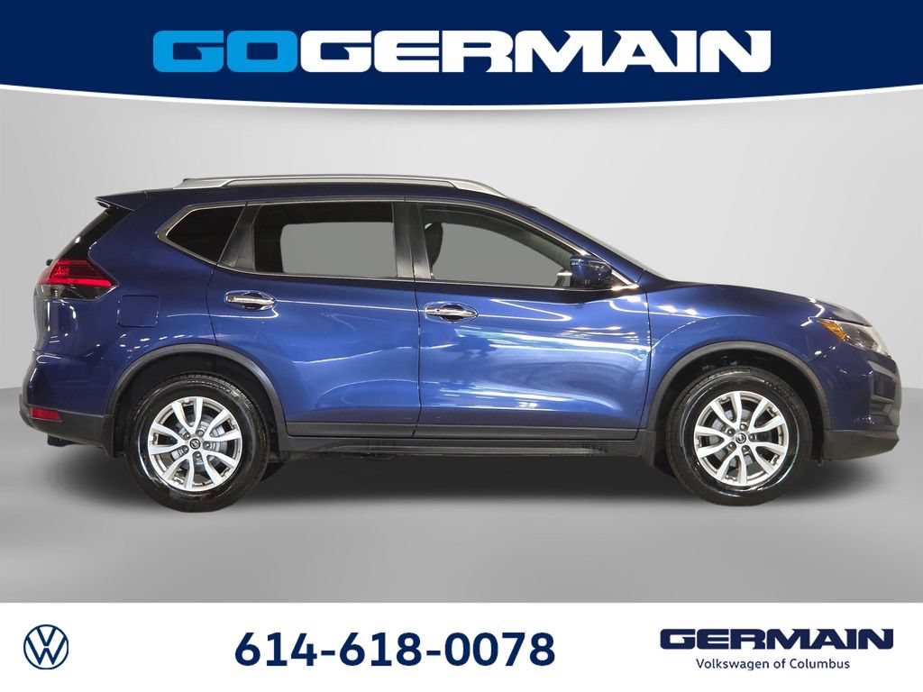 Used 2017 Nissan Rogue SV w/ SV Premium Package AWD/4WD image 6