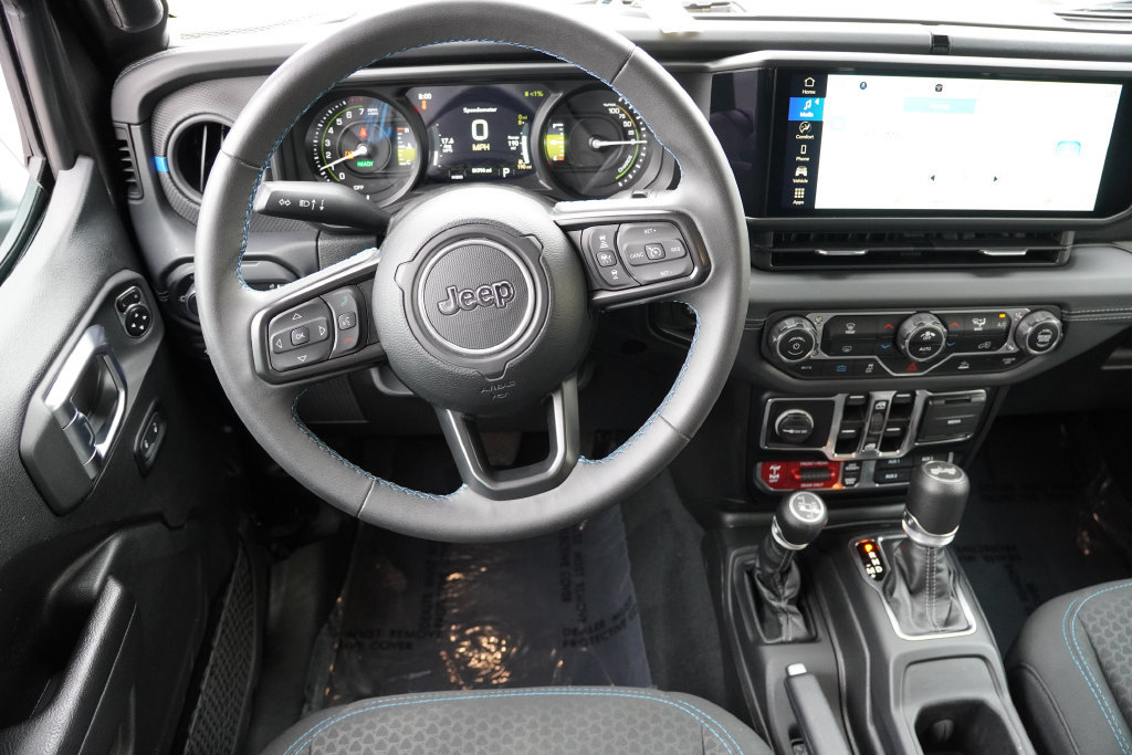 Used 2024 Jeep Wrangler Unlimited Rubicon 4xe AWD/4WD image 20