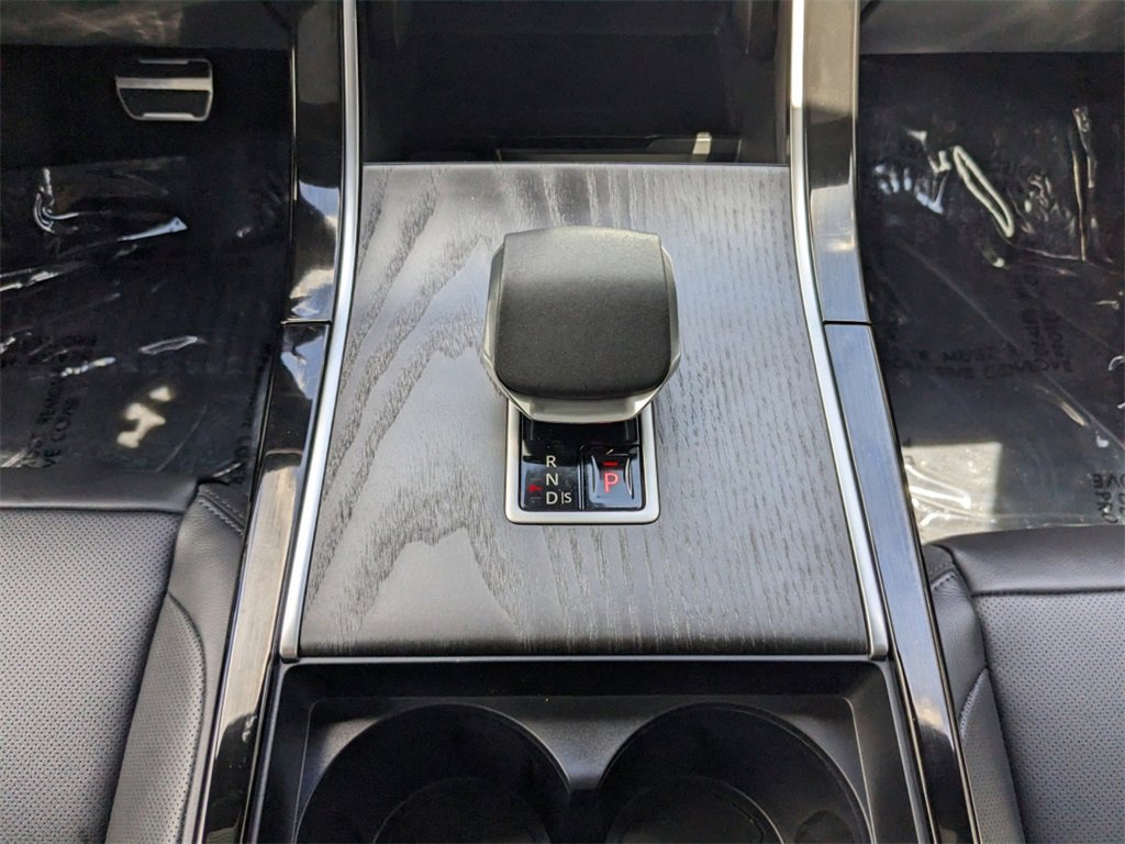 New 2025 Land Rover Range Rover Velar Dynamic SE image 17