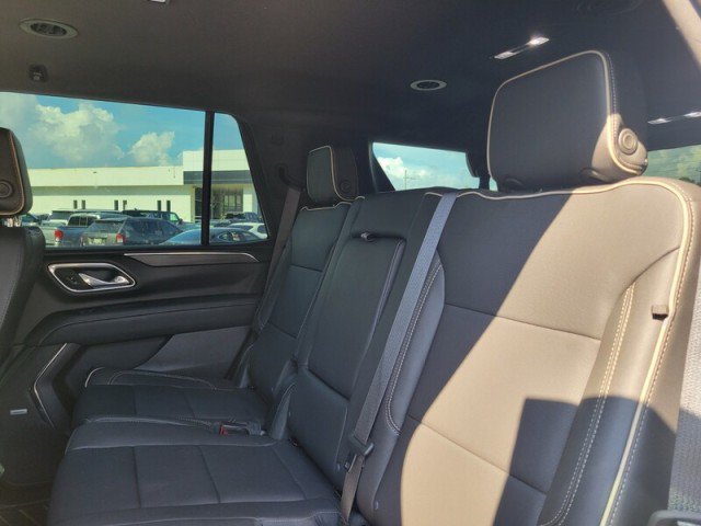Used 2023 GMC Yukon SLT RWD image 27