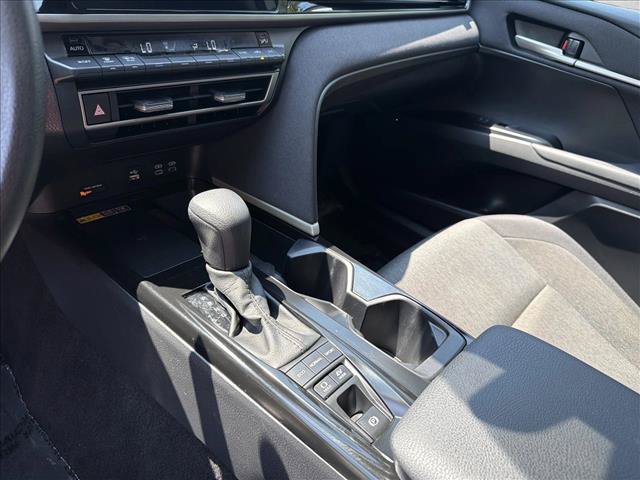 Used 2025 Toyota Camry LE FWD image 21