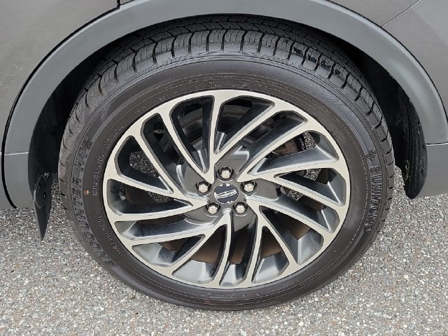 Used 2019 Lincoln Nautilus Reserve AWD/4WD image 7