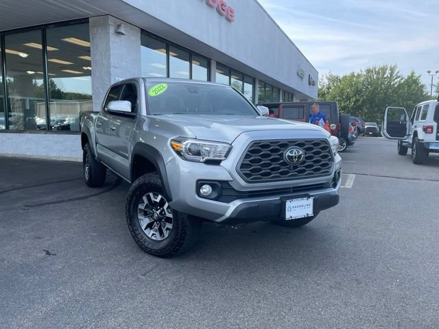 Used 2022 Toyota Tacoma TRD Off-Road AWD/4WD image 3