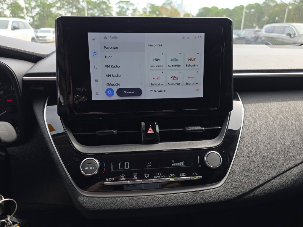 Used 2025 Toyota Corolla LE FWD image 12