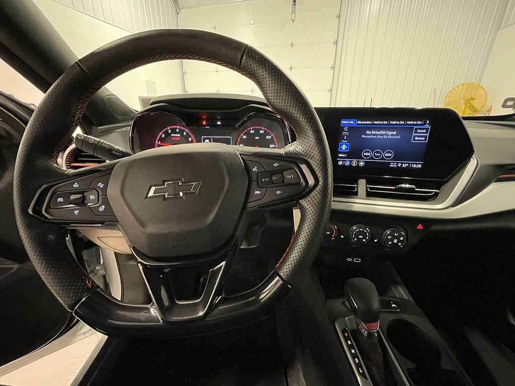 Used 2024 Chevrolet Trax RS w/ Driver Confidence Package image 35