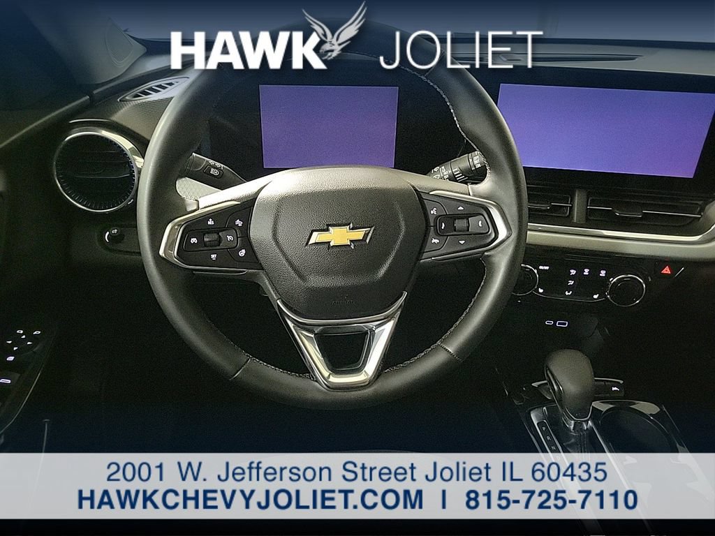Used 2025 Chevrolet Trax LT w/ Driver Confidence Package FWD image 14