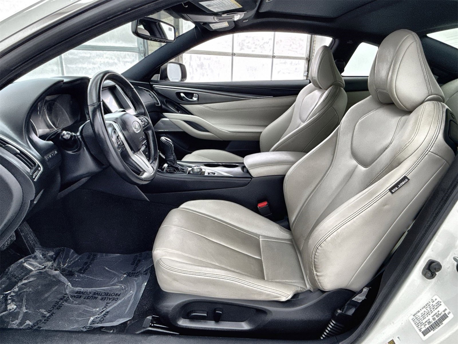 Used 2017 INFINITI Q60 3.0t w/ Cargo Package image 11