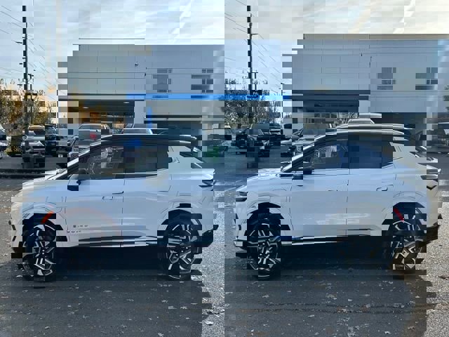 New 2026 Chevrolet Equinox EV LT w/ Convenience Package II image 4