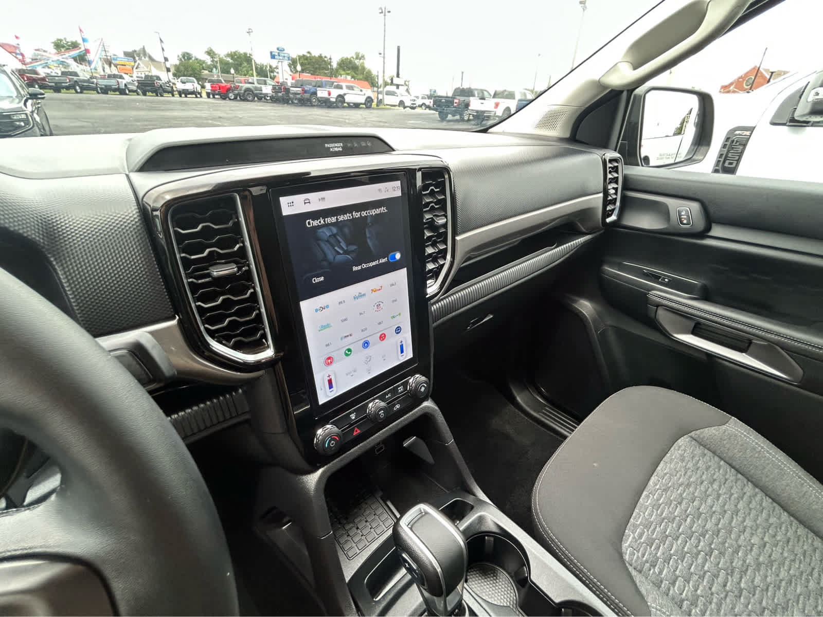 Used 2025 Ford Ranger XLT AWD/4WD image 45