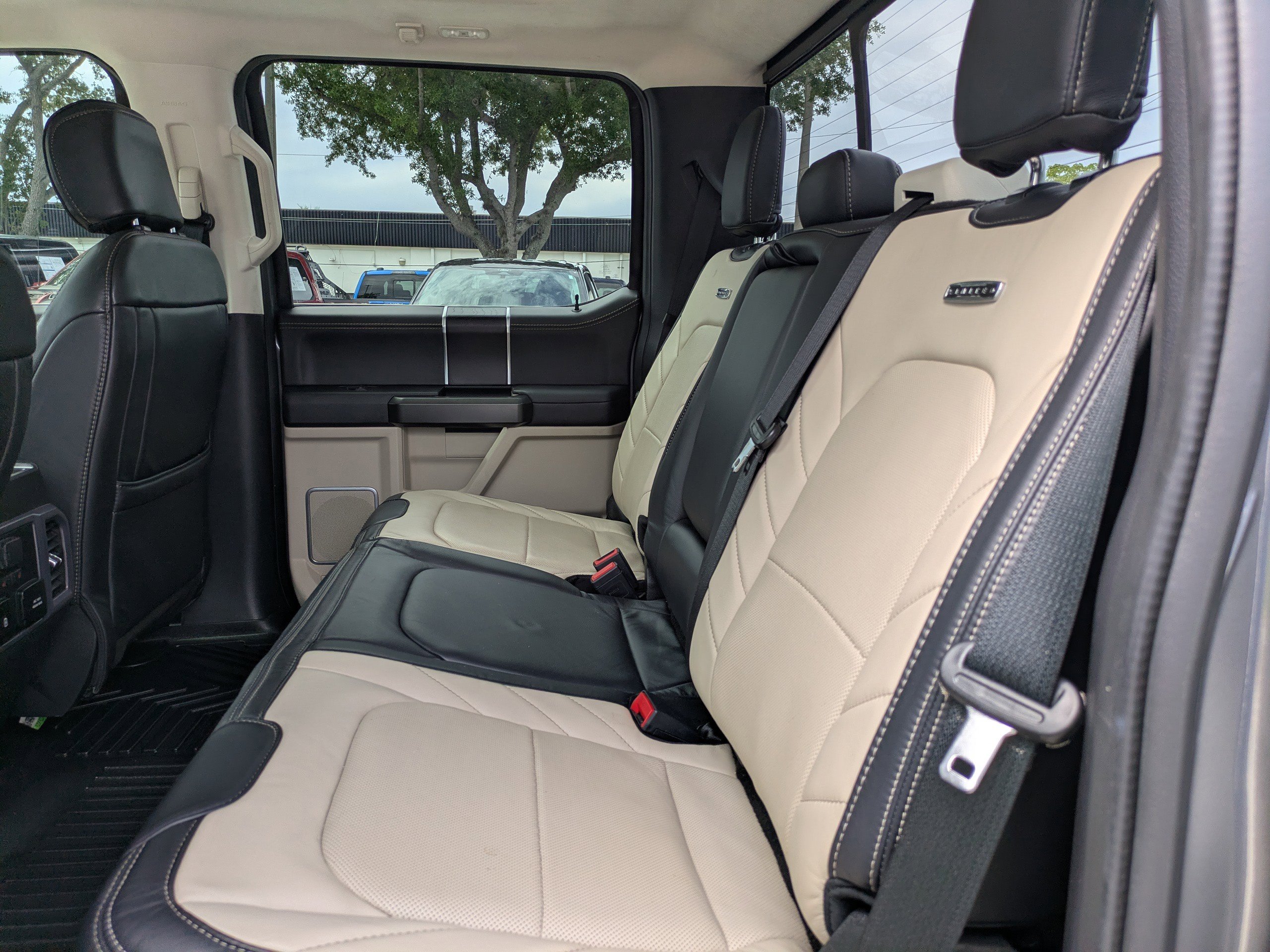 Used 2021 Ford F350 Limited w/ FX4 Off-Road Package AWD/4WD image 15