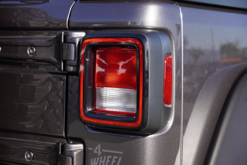 Used 2026 Jeep Wrangler Unlimited Sport AWD/4WD image 13