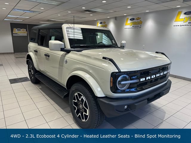 New 2026 Ford Bronco Outer Banks AWD/4WD image 1