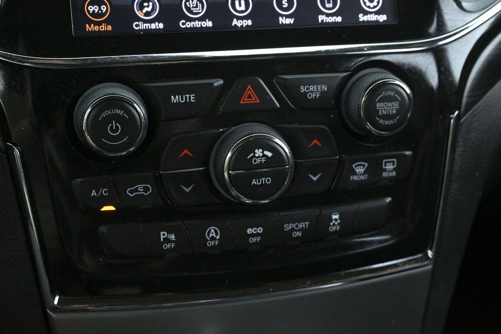 Used 2021 Jeep Grand Cherokee Laredo X RWD image 31