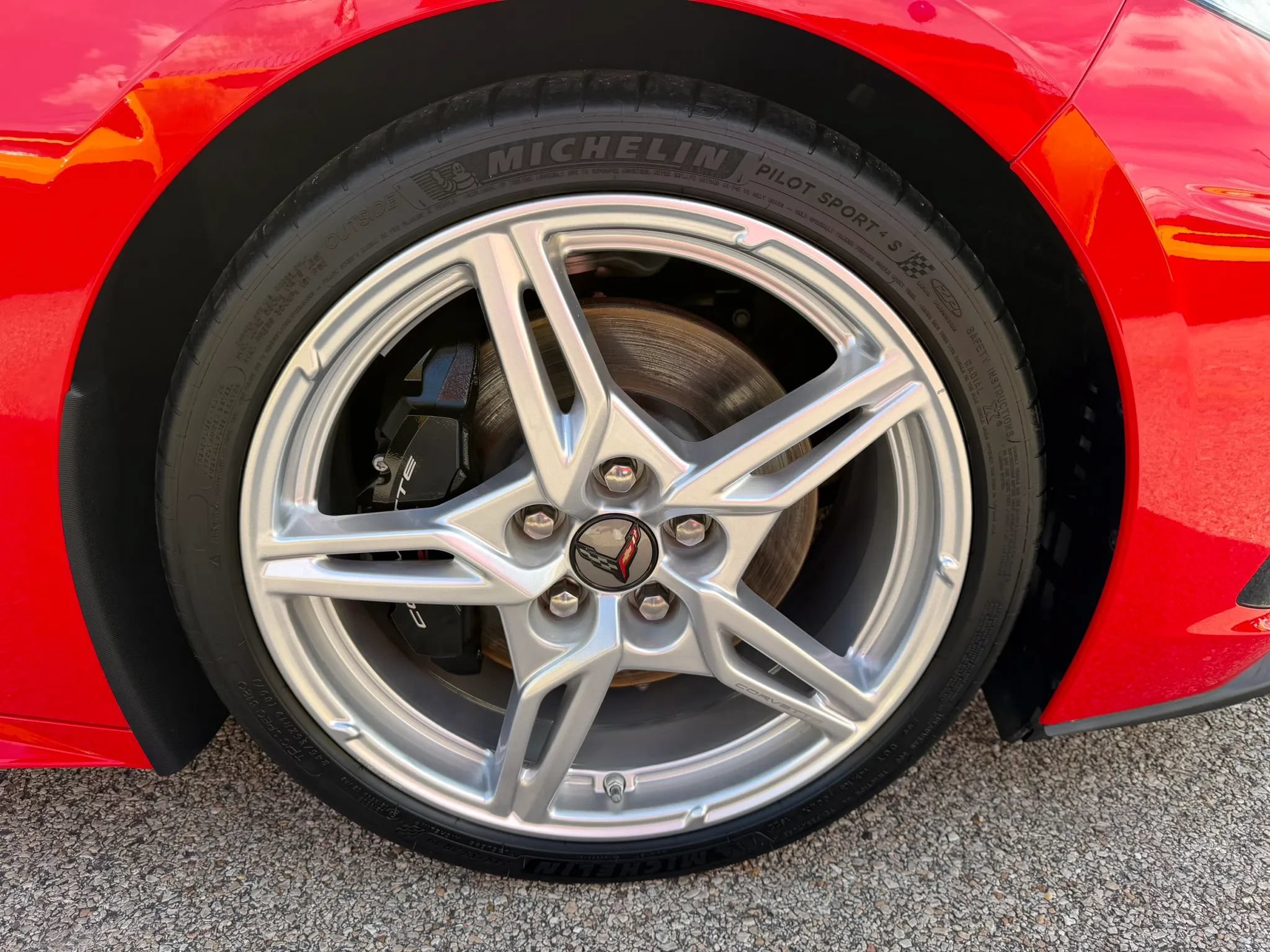 Used 2022 Chevrolet Corvette Stingray Preferred Cpe w/ Z51 Performance Package RWD image 15