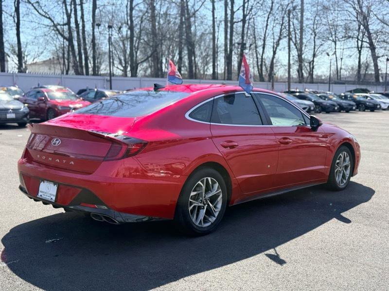 Used 2021 Hyundai Sonata SEL w/ Preferred Accessory Package image 6