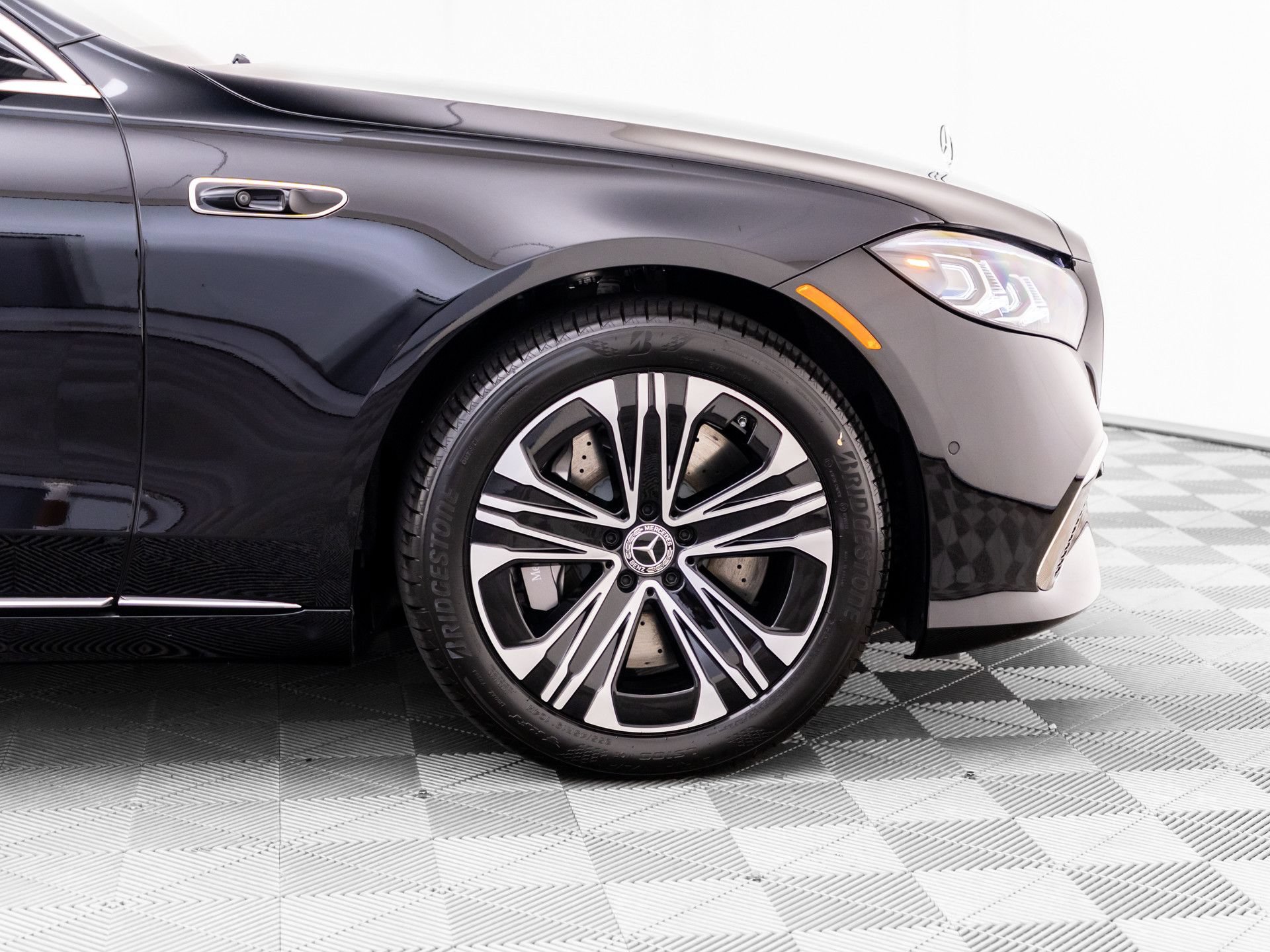 New 2027 Mercedes-Benz S 580 4MATIC Sedan image 31