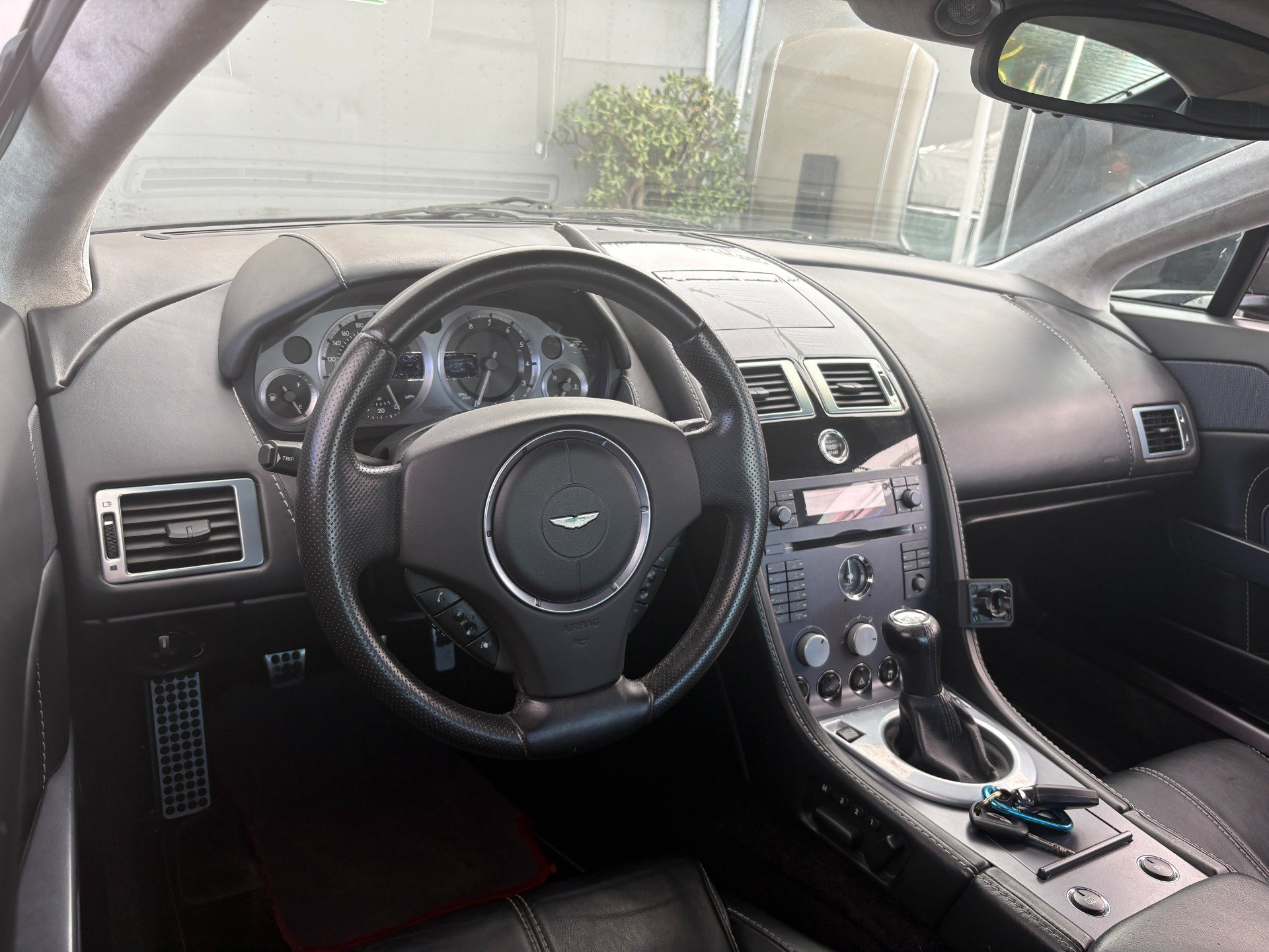 Used 2007 Aston Martin V8 Vantage Coupe RWD image 17