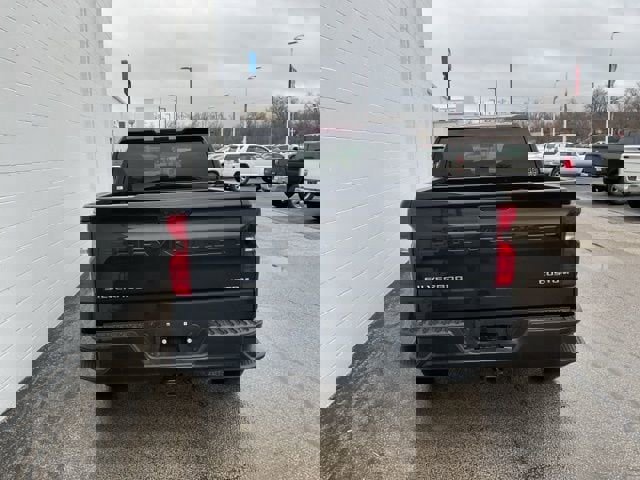 Used 2024 Chevrolet Silverado 1500 Custom image 6