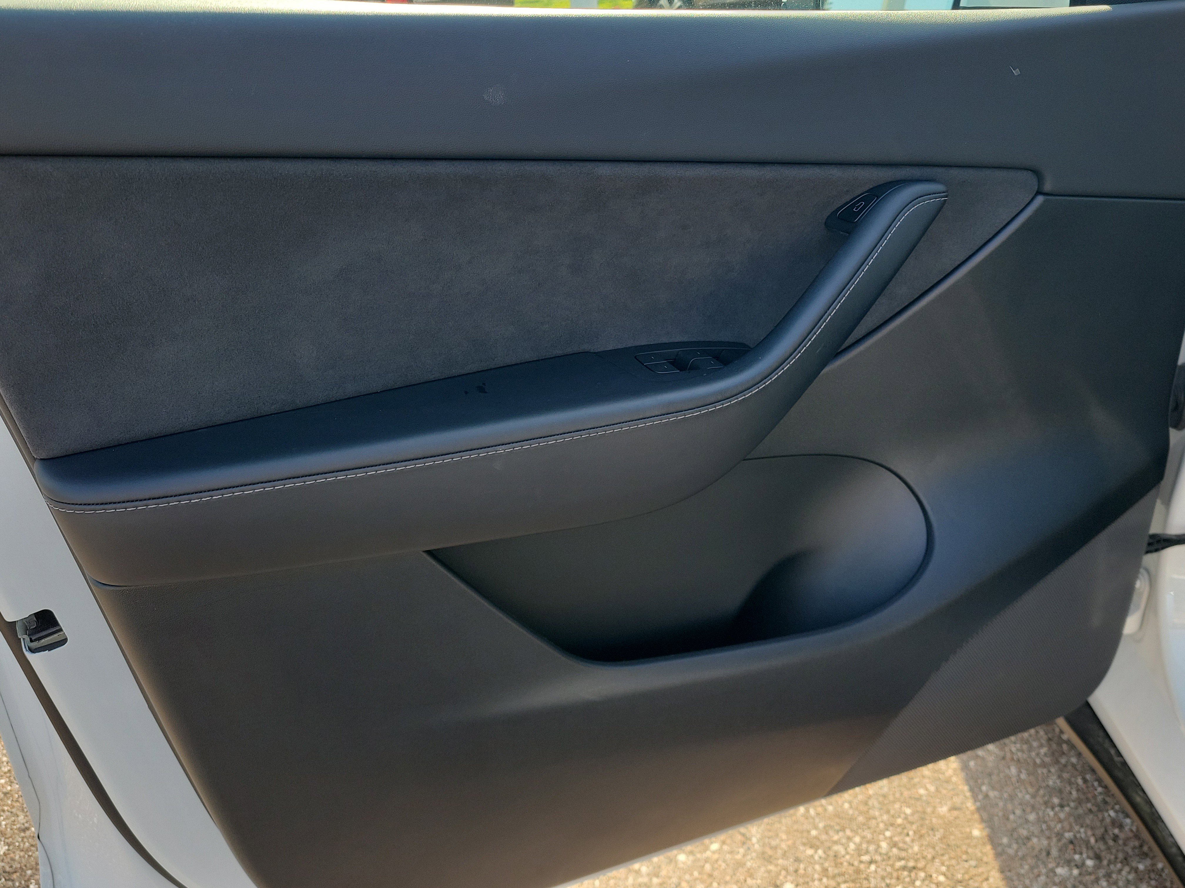 Used 2021 Tesla Model Y Long Range image 20