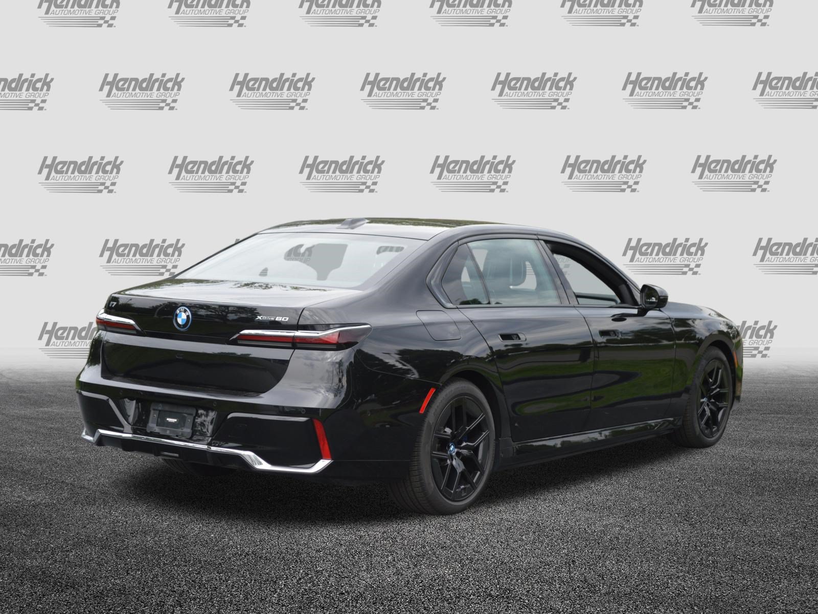 Certified 2023 BMW i7 xDrive60 w/ Executive Package 2 AWD/4WD image 11