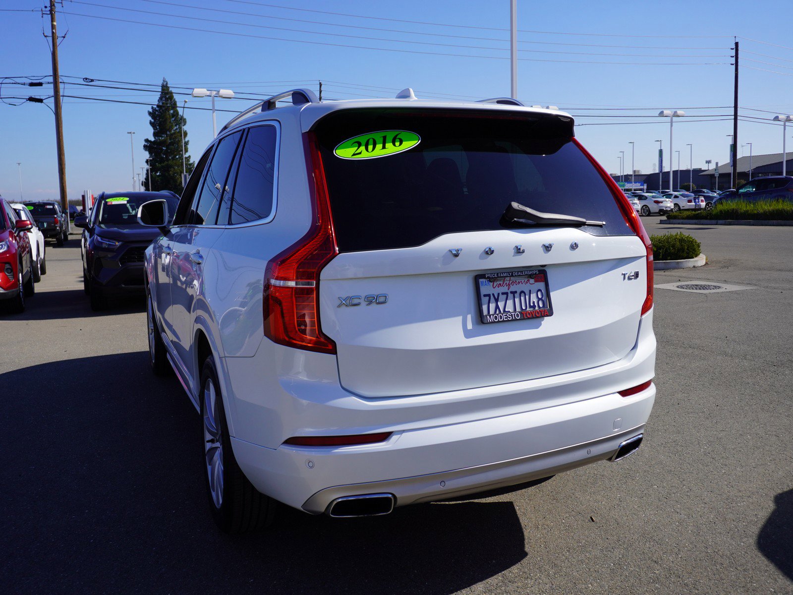 Used 2016 Volvo XC90 T6 Momentum image 8