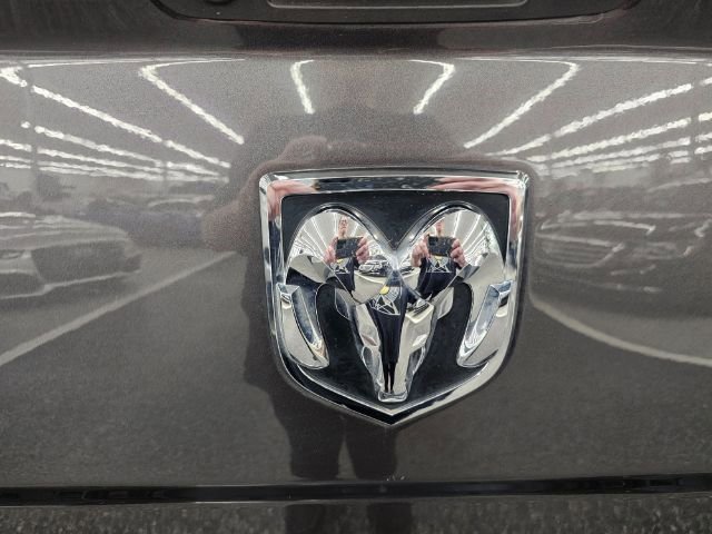 Used 2019 RAM 1500 Classic SLT image 38