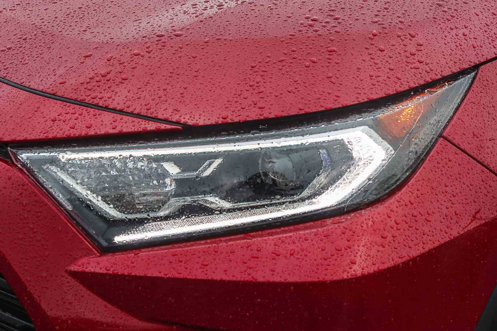 Used 2021 Toyota RAV4 XLE image 4