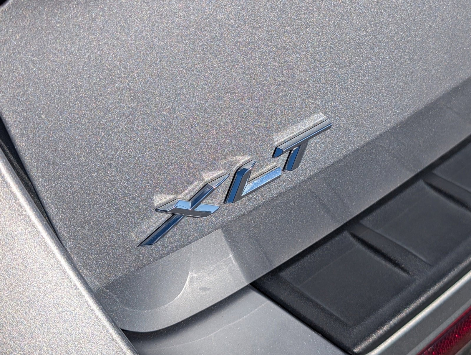 Used 2023 Ford Explorer XLT image 9