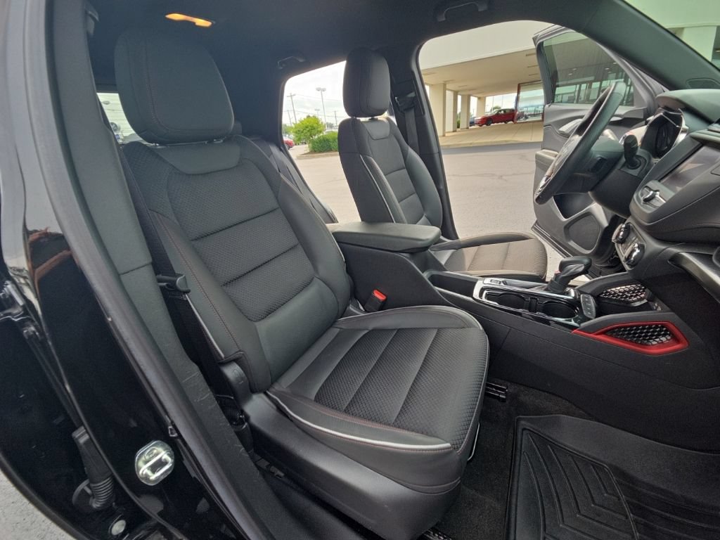 Used 2022 Chevrolet TrailBlazer RS FWD image 23