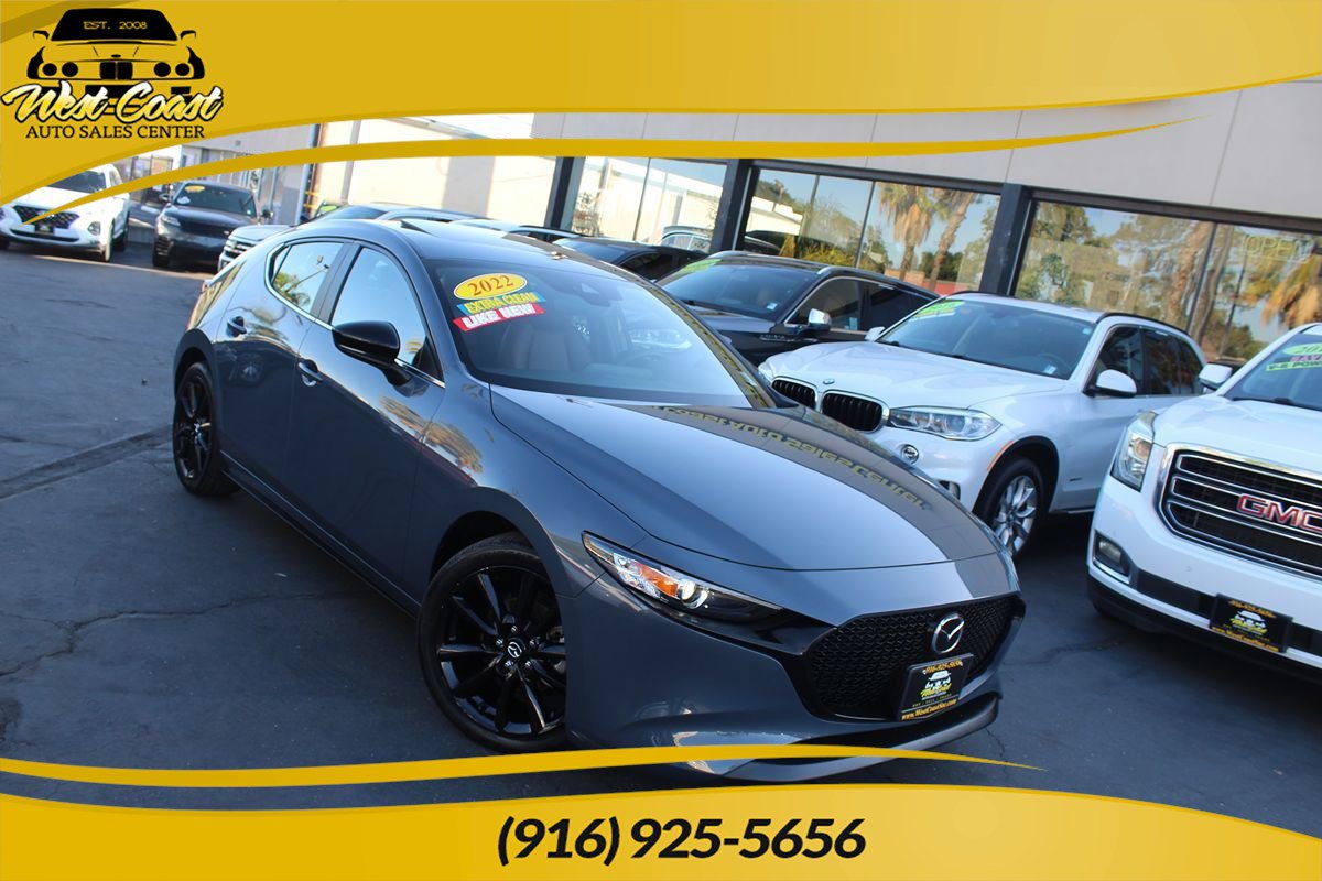 Used 2022 MAZDA MAZDA3 s FWD image 1