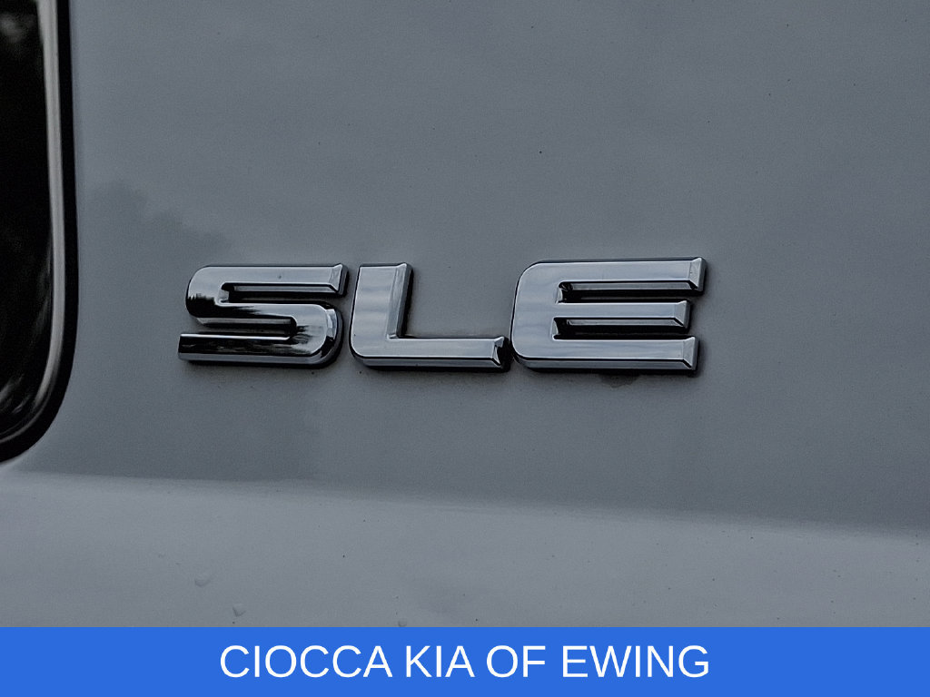 Used 2019 GMC Yukon SLE w/ Convenience Package AWD/4WD image 29