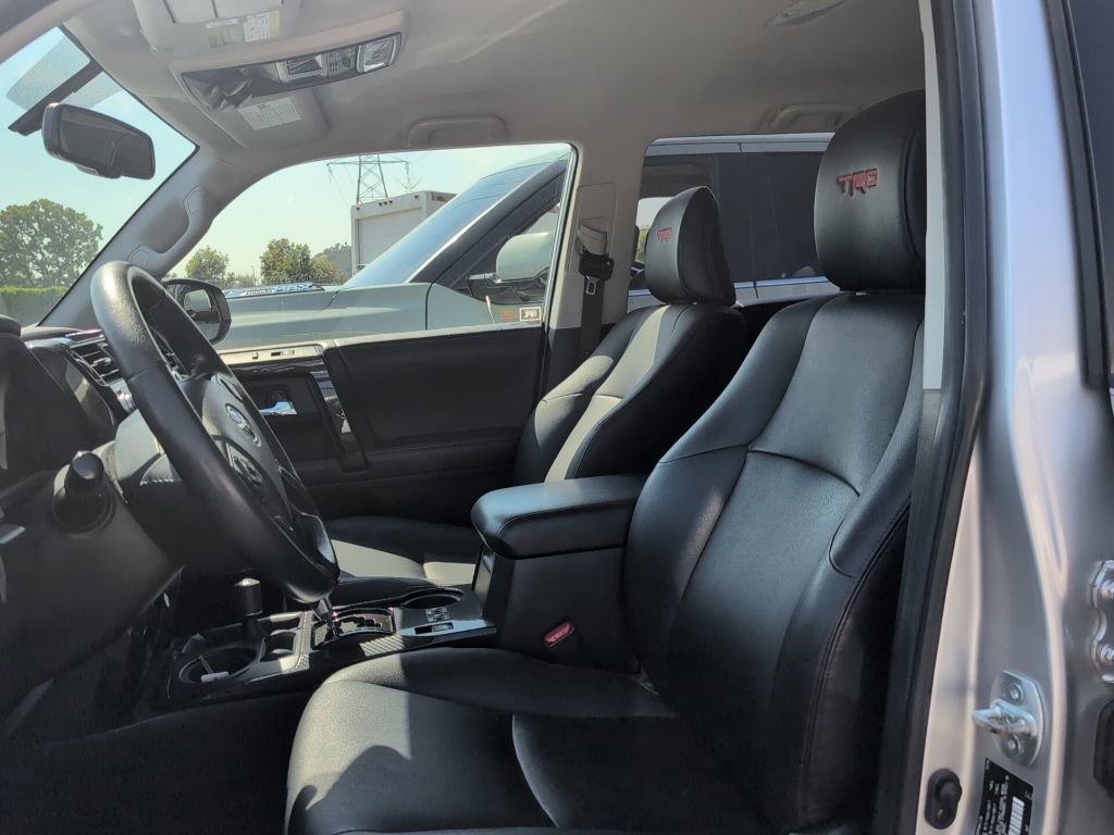 Used 2017 Toyota 4Runner TRD Off-Road Premium image 9