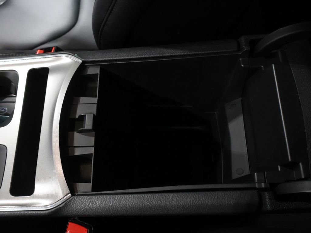 Used 2024 Ford Edge Titanium image 28