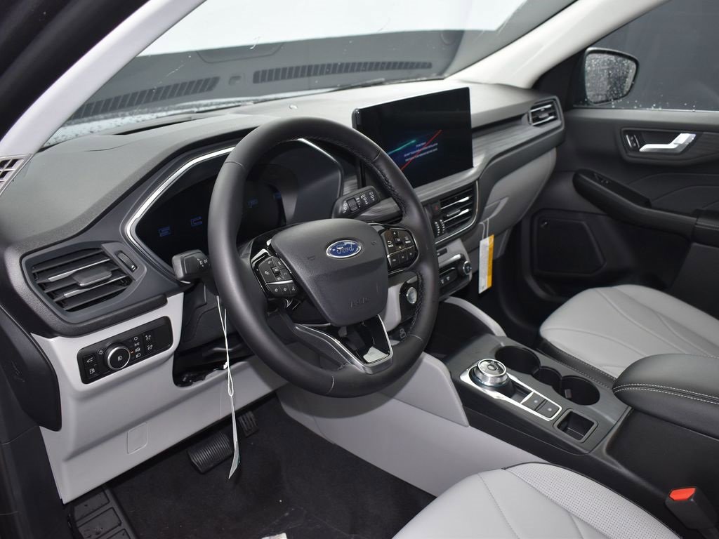 New 2025 Ford Escape SE w/ PHEV Premium Package image 8