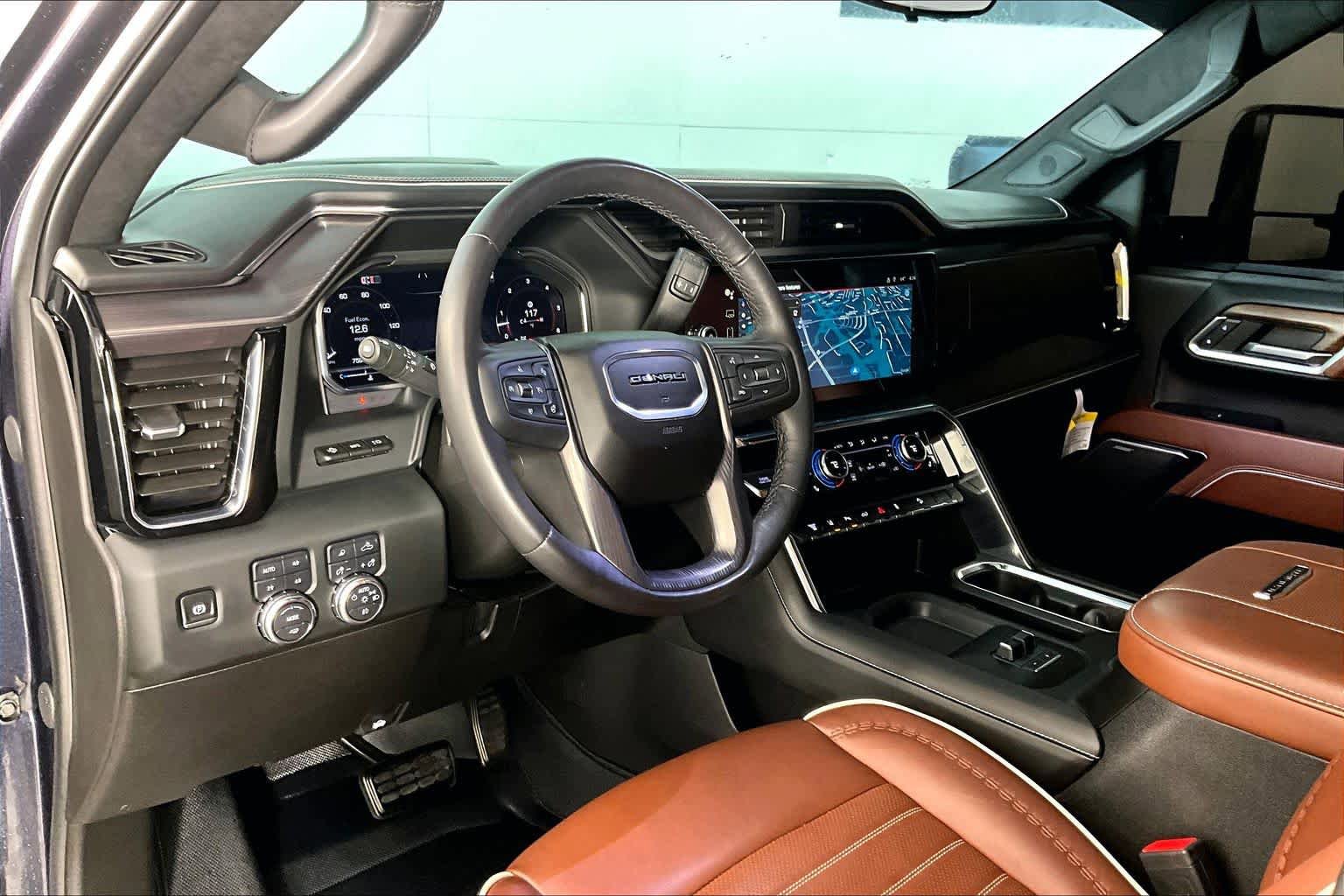 Certified 2024 GMC Sierra 2500 Denali Ultimate AWD/4WD image 17