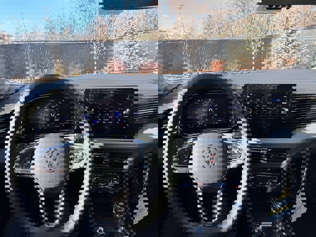 New 2025 Volkswagen Jetta SE image 24