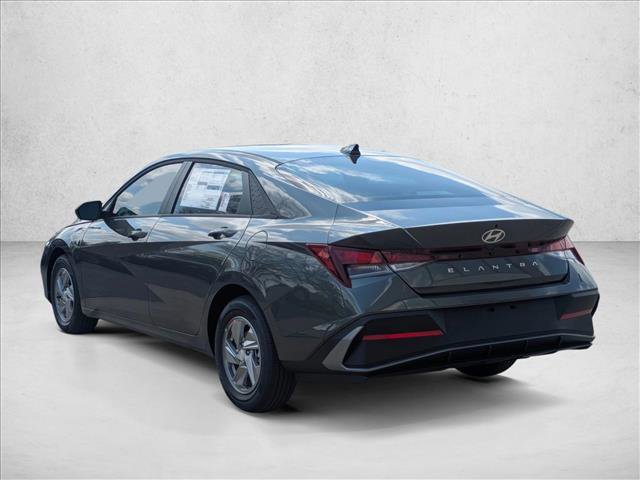 New 2026 Hyundai Elantra SE FWD image 9