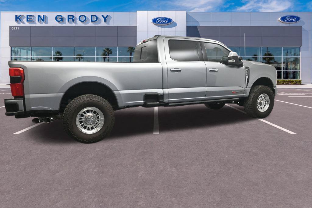 Used 2023 Ford F350 Platinum AWD/4WD image 6