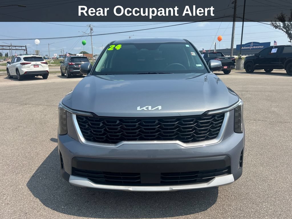 Used 2024 Kia Sorento LX FWD image 10