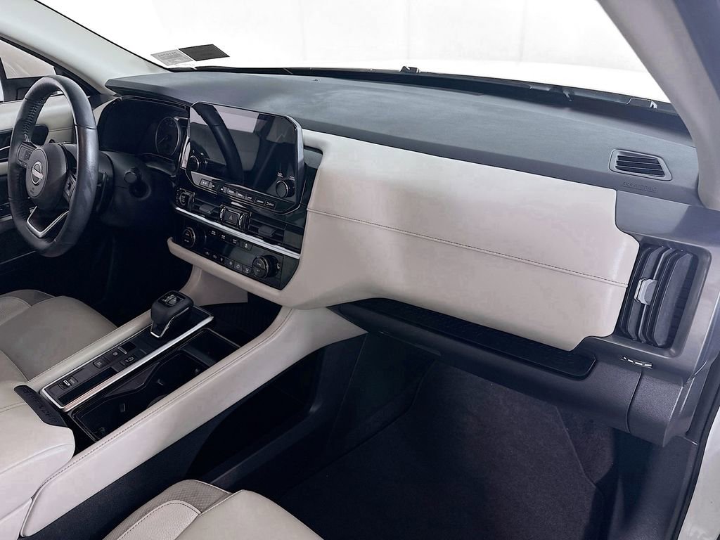 Used 2022 Nissan Pathfinder SL FWD image 32