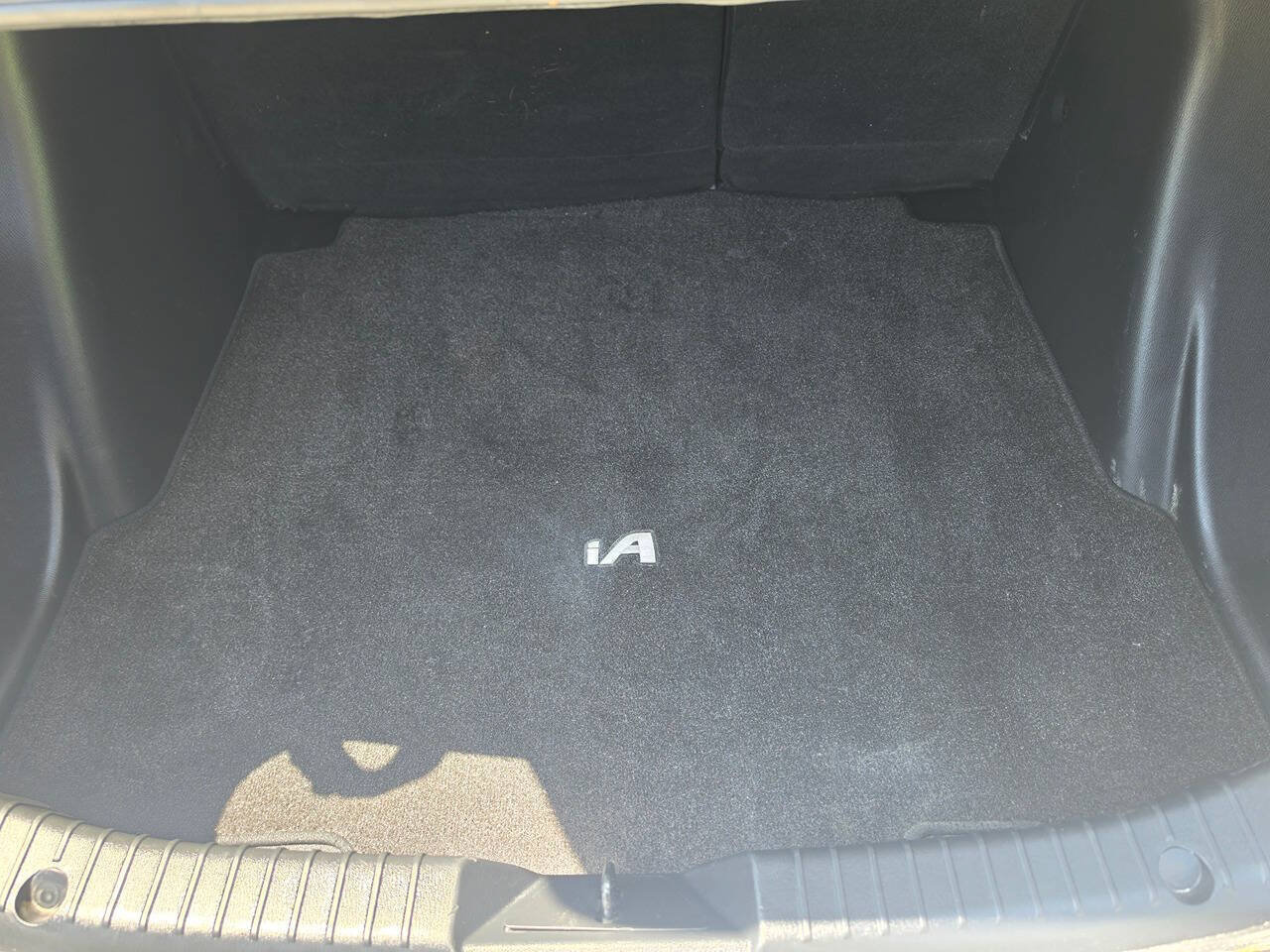 Used 2016 Scion iA FWD image 22