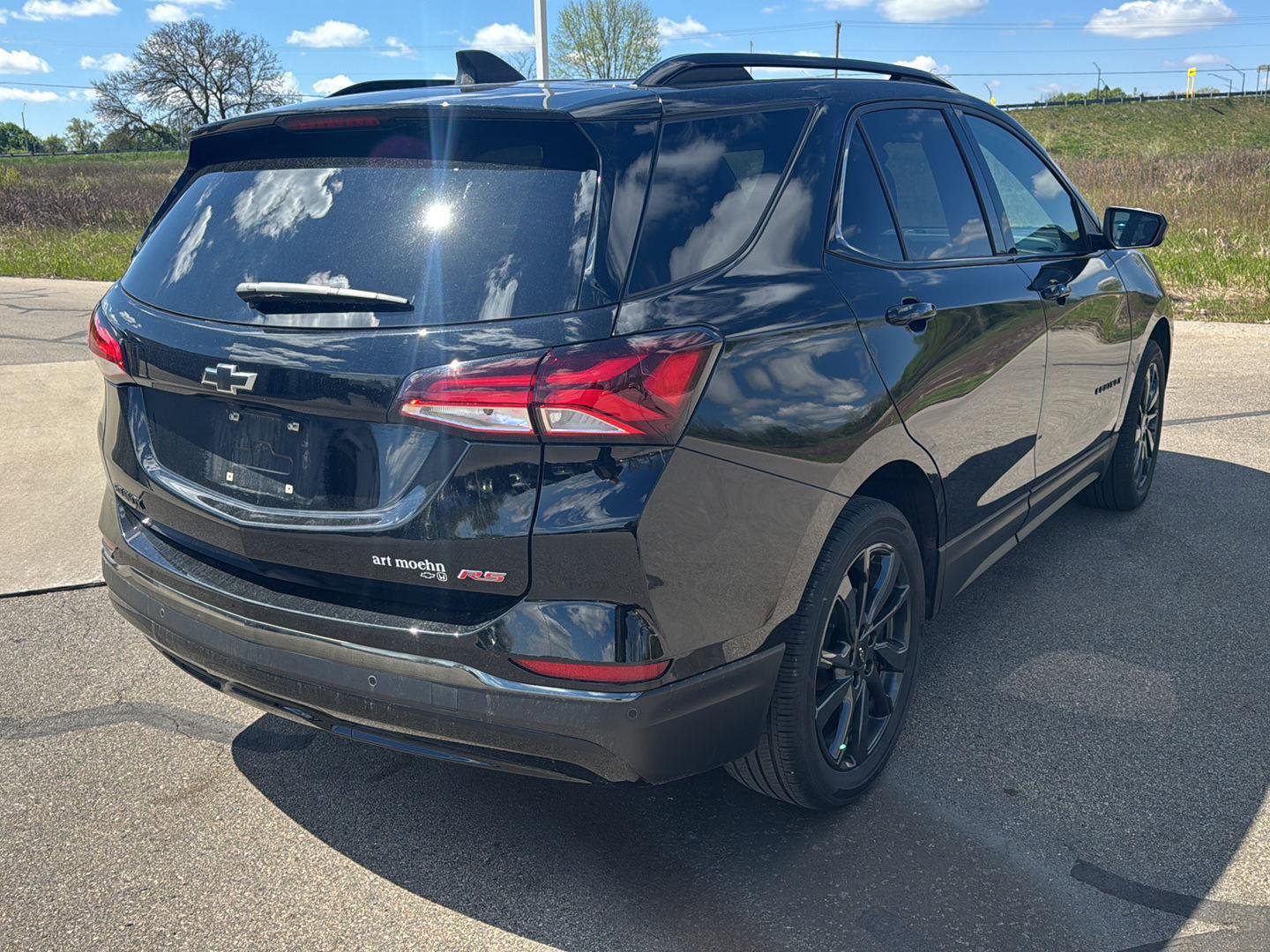 Used 2023 Chevrolet Equinox RS FWD image 5