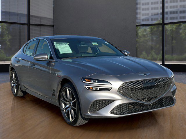 Used 2025 Genesis G70 2.5T image 8