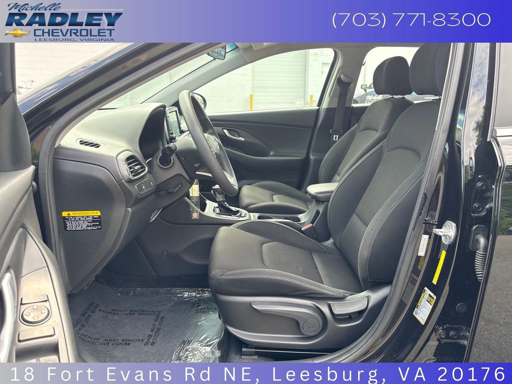 Used 2019 Hyundai Elantra GT FWD image 23