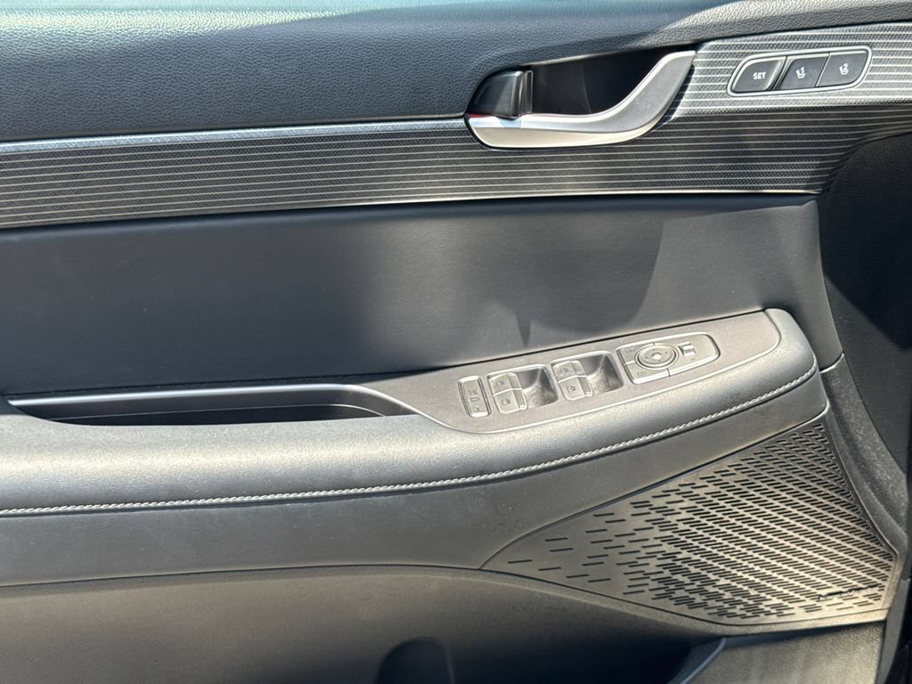 Used 2023 Hyundai Palisade Limited FWD image 12